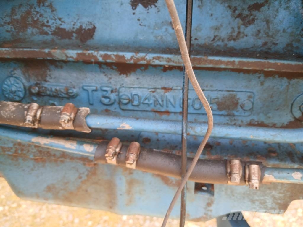 Ford 7000 Traktoriai