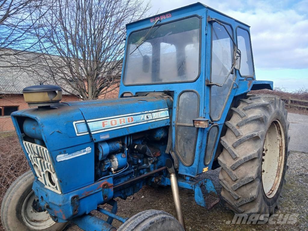 Ford 7000 Traktoriai