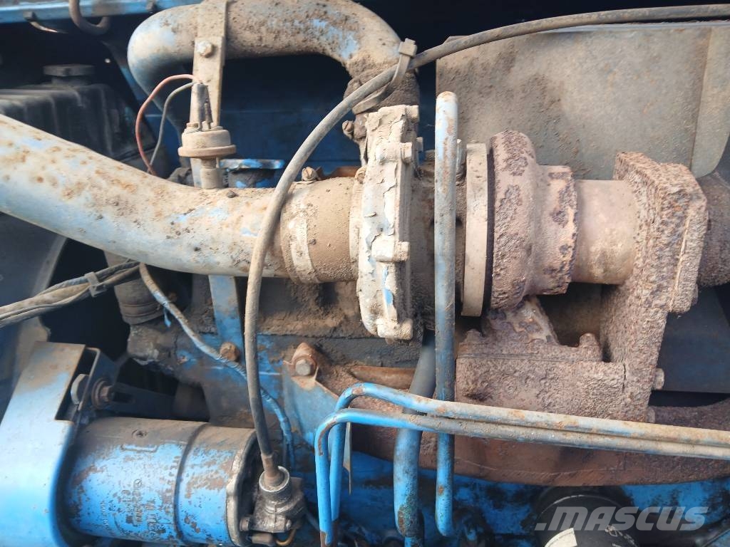 Ford 7000 Traktoriai