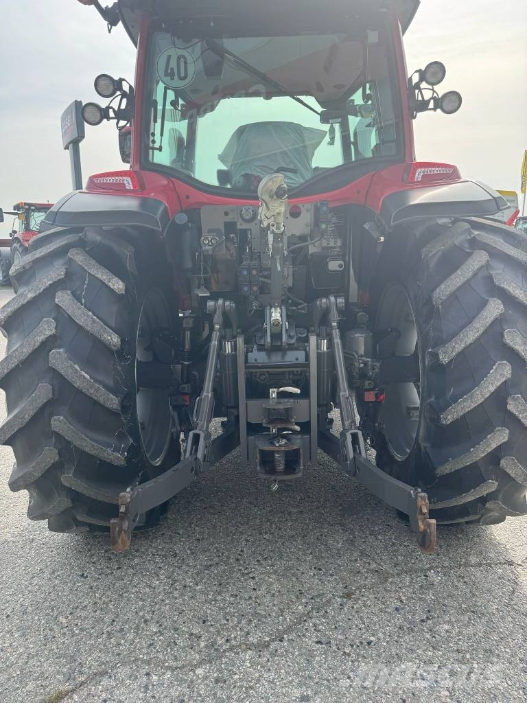 Valtra G 115 Tractores