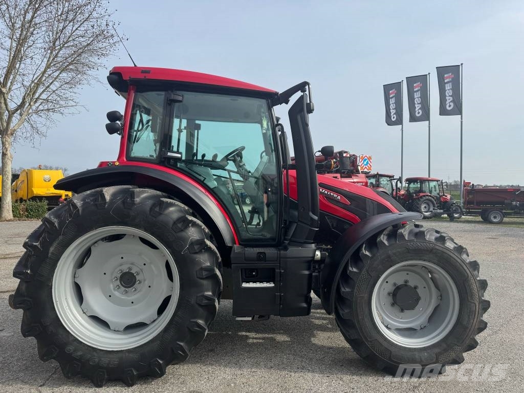 Valtra G 115 Tractores