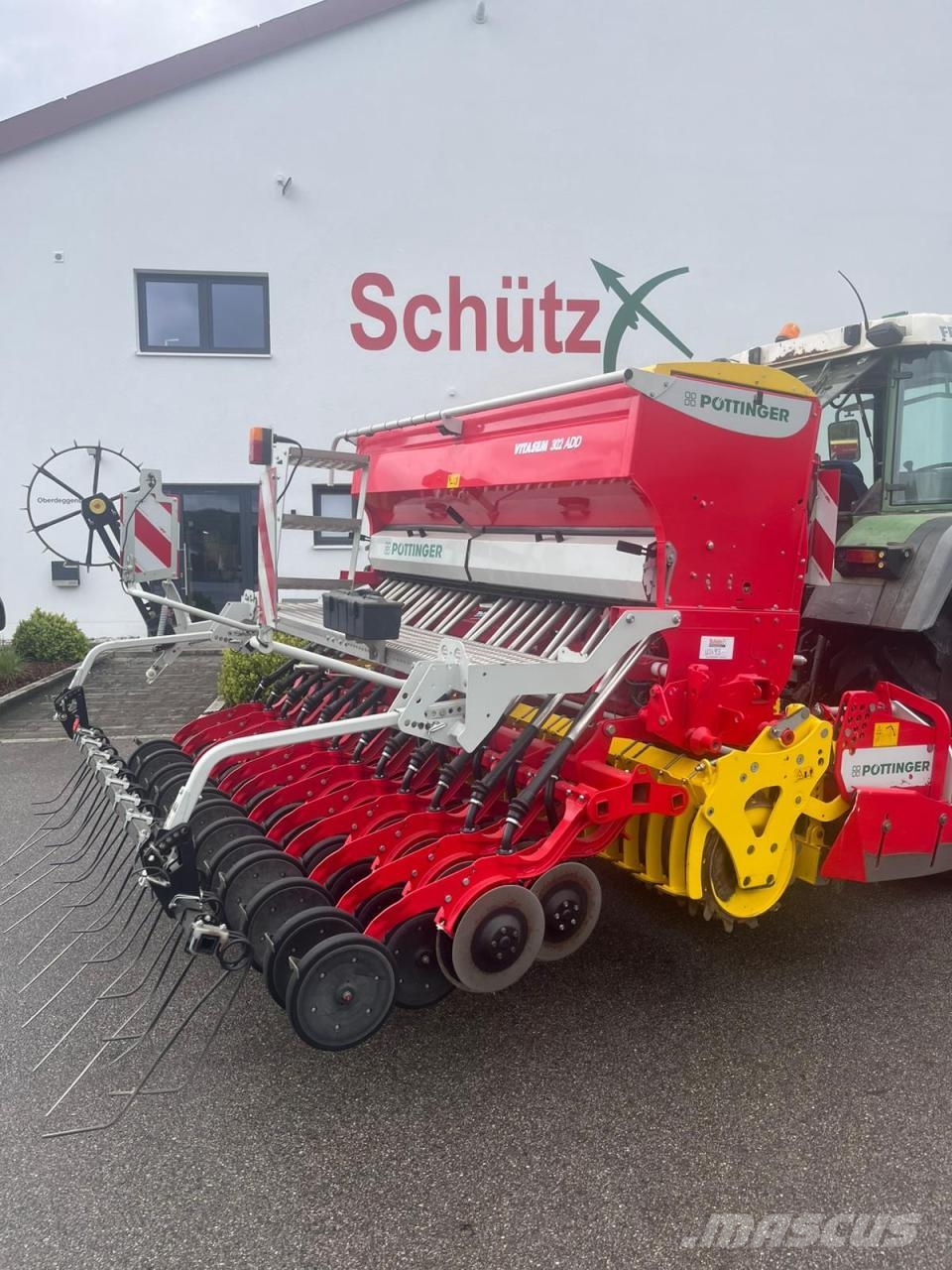 Pöttinger Vitasem 302 ADD + Kreiselegge Lion 303.12 Seminatrici combinate