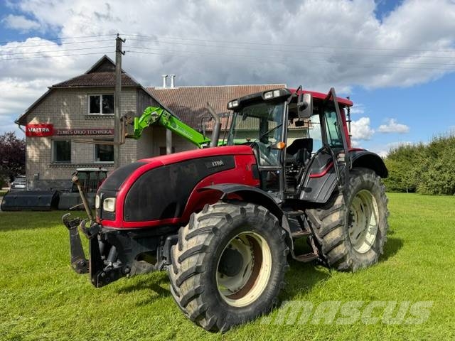 Valtra T 151 E HT Traktoriai