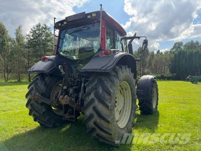 Valtra T 151 E HT Traktoriai