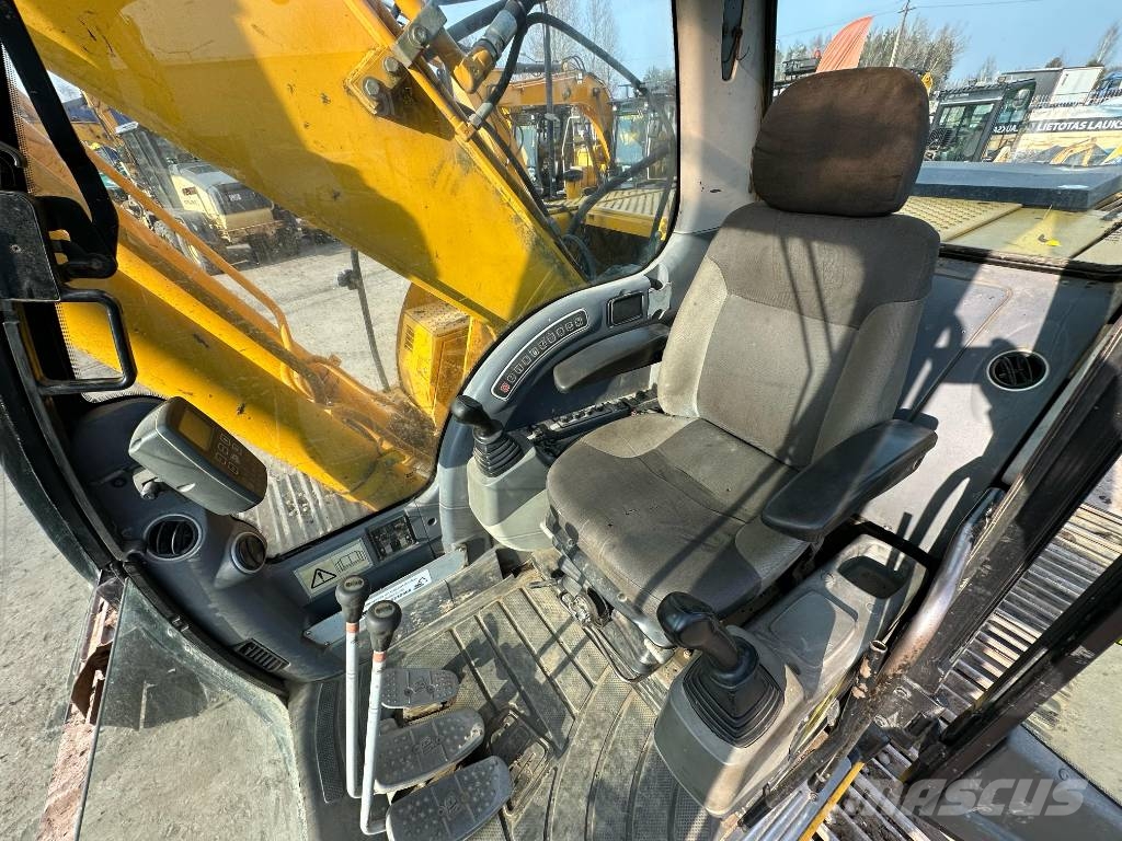 JCB JS 200 LC Rupsgraafmachines