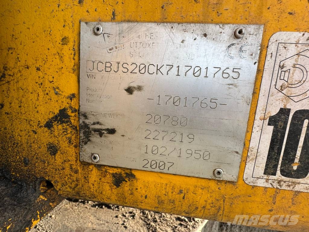 JCB JS 200 LC Rupsgraafmachines