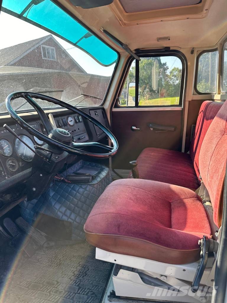 Volvo N 10 Caminhões basculantes