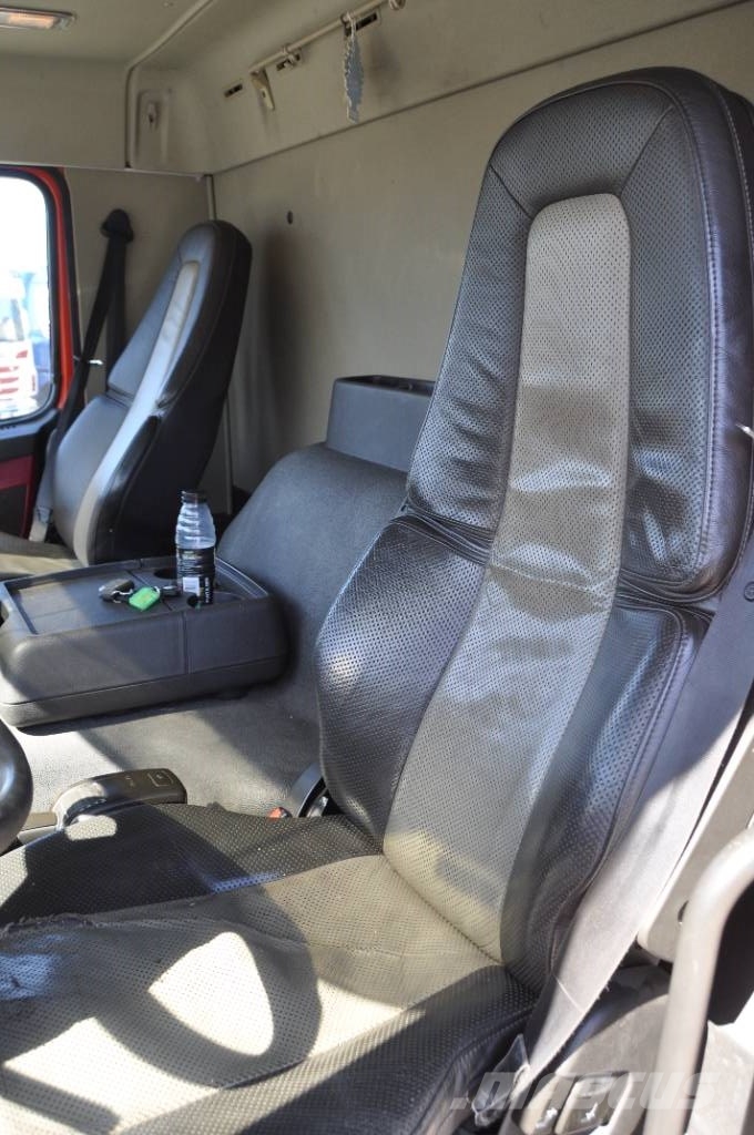 Volvo FM420   6X2 شاحنات بدرجة حرارة قابلة للضبط