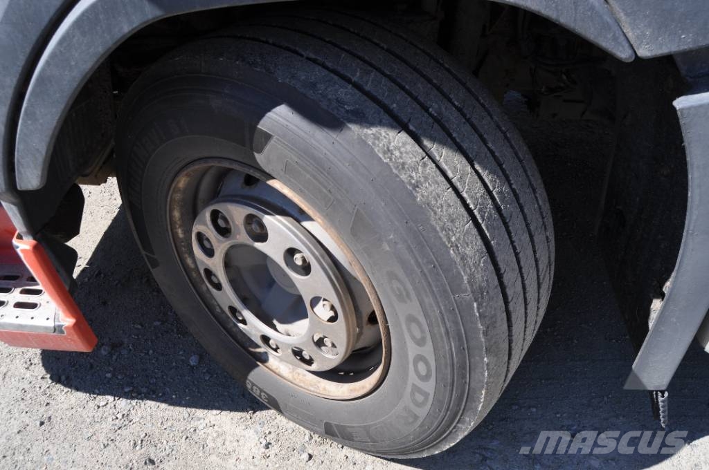 Volvo FM420   6X2 شاحنات بدرجة حرارة قابلة للضبط