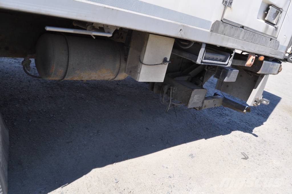 Volvo FM420   6X2 شاحنات بدرجة حرارة قابلة للضبط