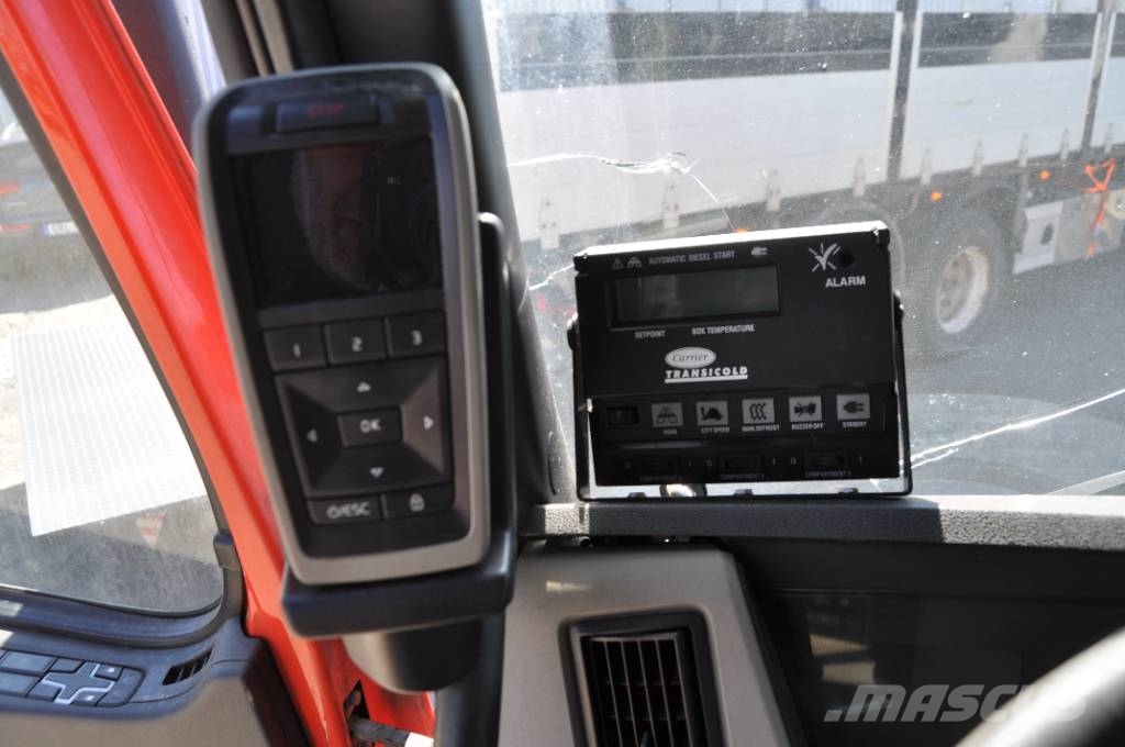 Volvo FM420   6X2 شاحنات بدرجة حرارة قابلة للضبط