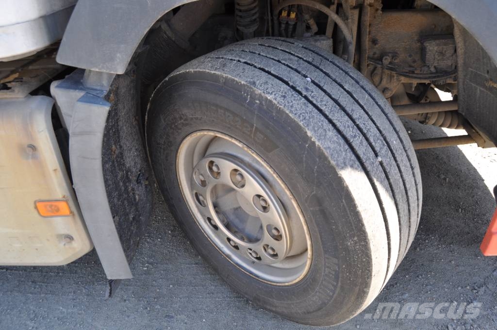 Volvo FM420   6X2 شاحنات بدرجة حرارة قابلة للضبط