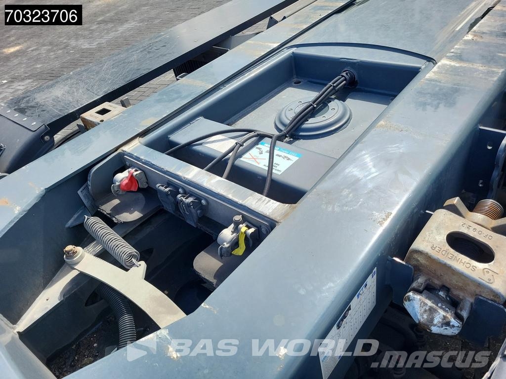 D-tec VCC-06 5 axles Breker-Chassis Steering +Lift axle Semirremolques portacontenedores