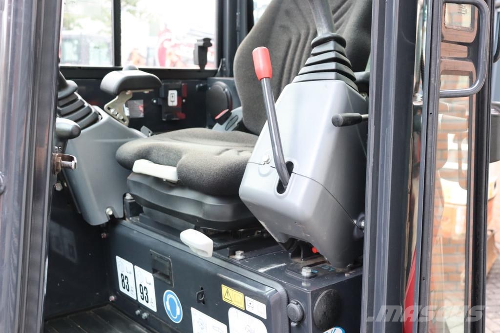 Yanmar VIO27-6 VIO27-6 حفارات صغيرة أقل من 7 طن (حفارات صغيرة)