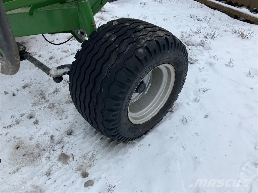 Krone KWT 1600 Okretači i sakupljači sena