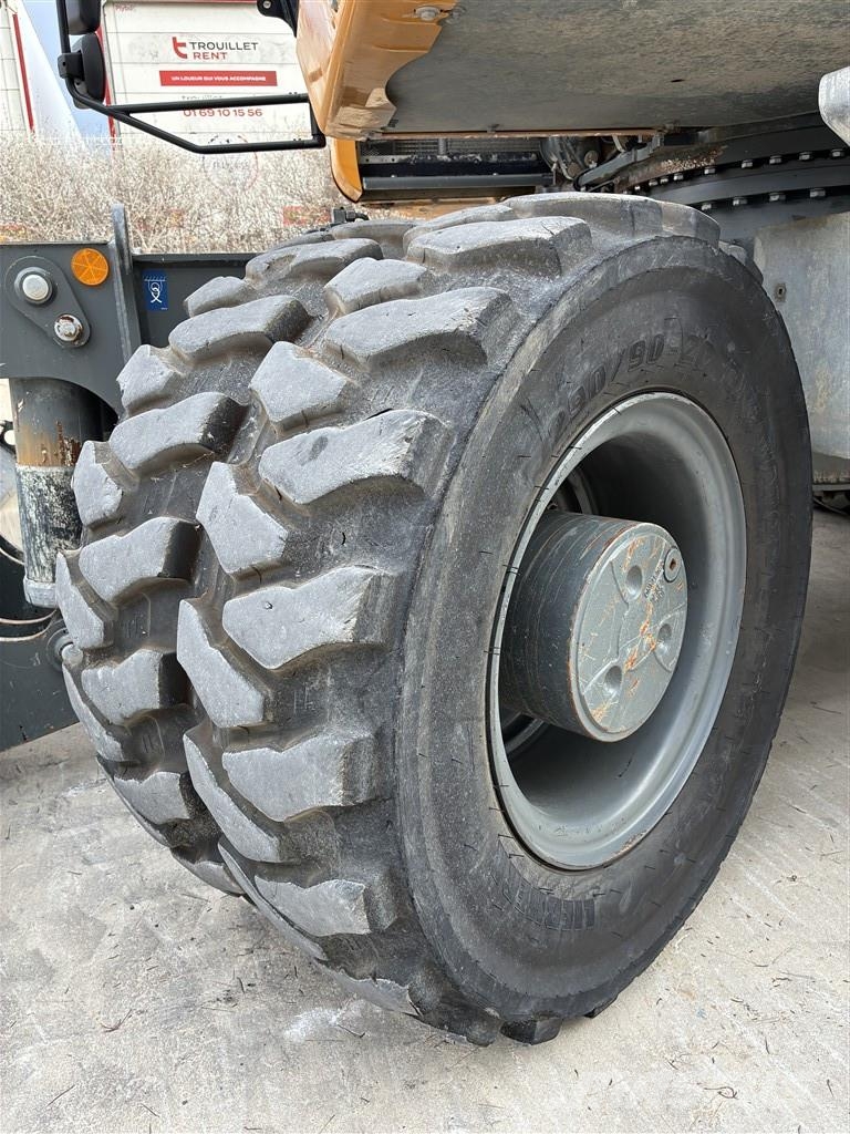 Liebherr A 918 Compact Litronic Ekskavatori uz riteņiem