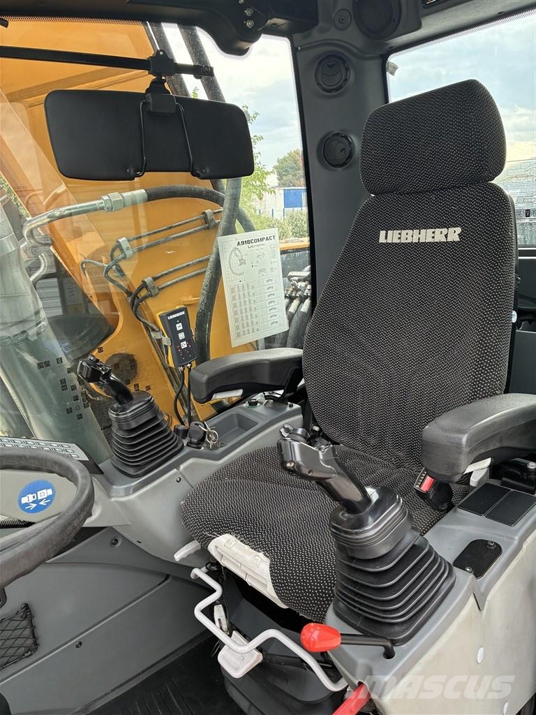 Liebherr A 918 Compact Litronic Ekskavatori uz riteņiem
