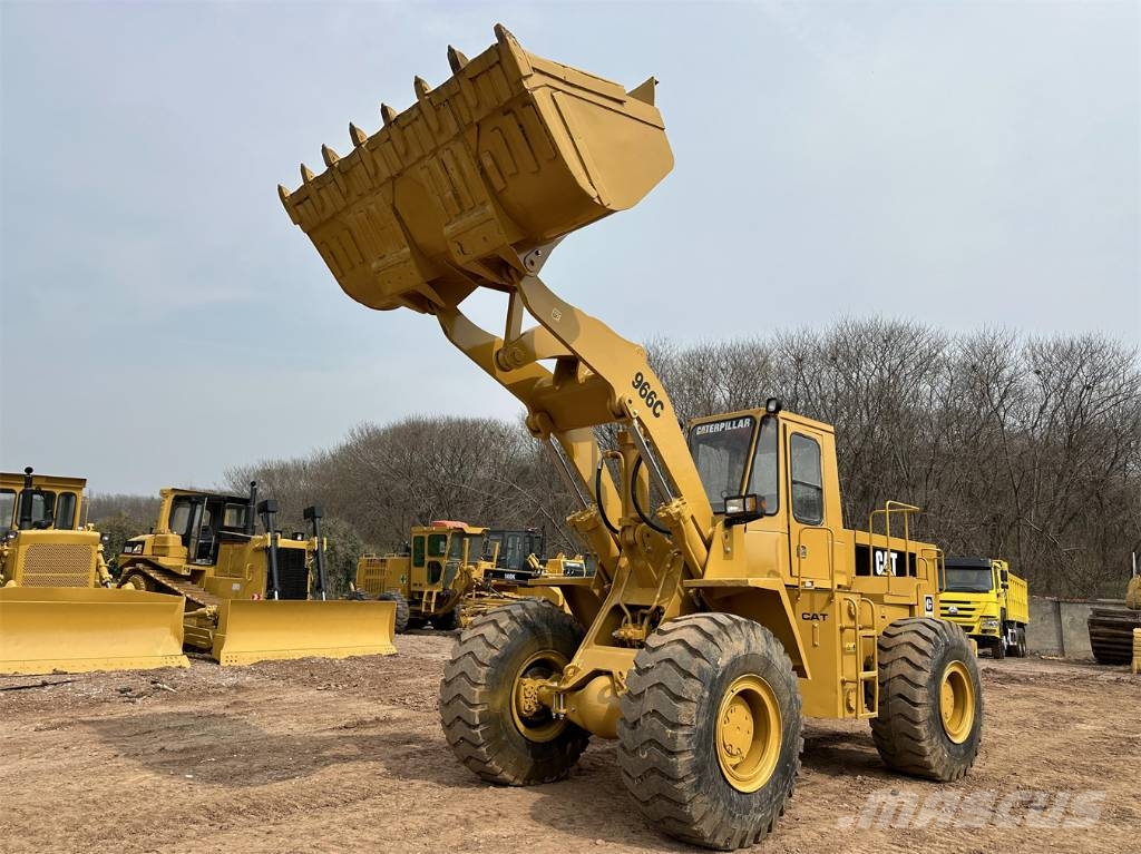 CAT 966C Wielladers
