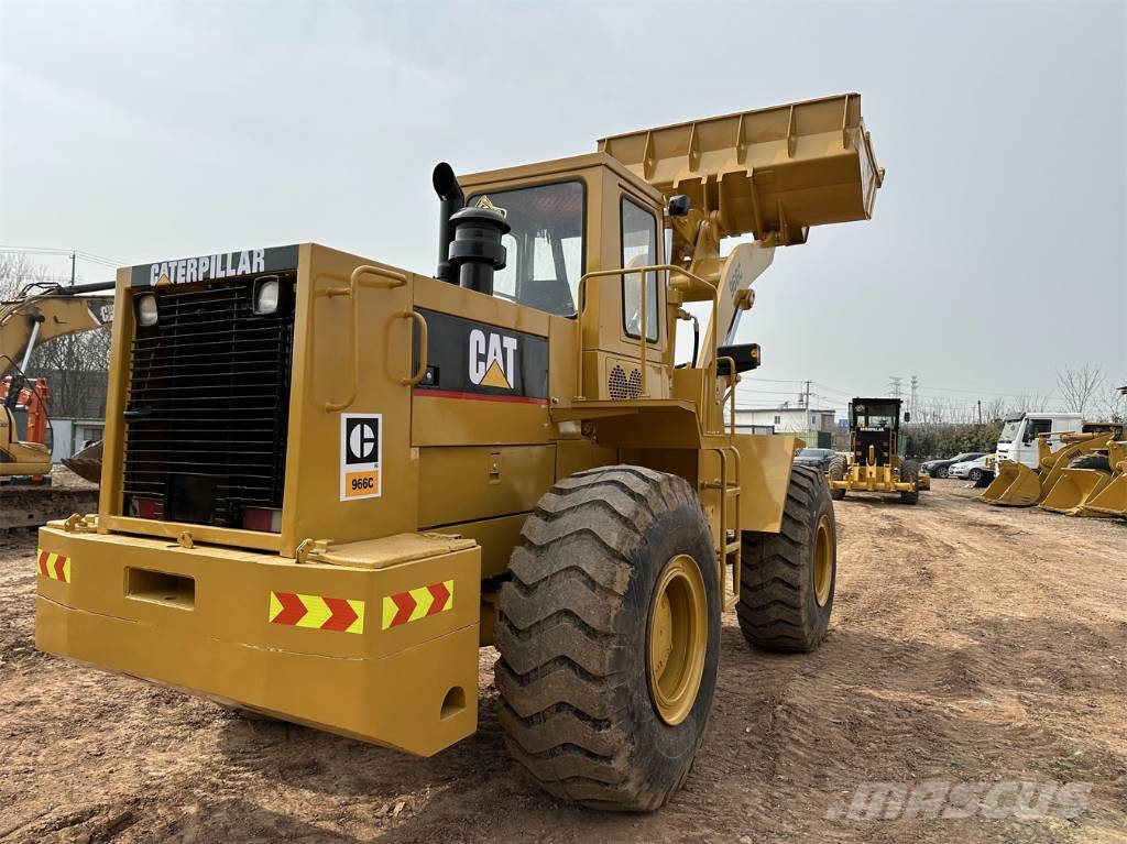 CAT 966C Wielladers