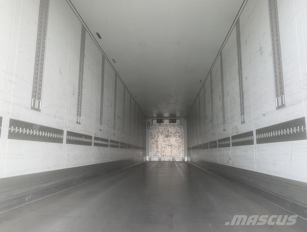 Schmitz Cargobull Trailer Reefer Flower Width & Double Stock Straigh نصف مقطورات بدرجة حرارة قابلة للضبط
