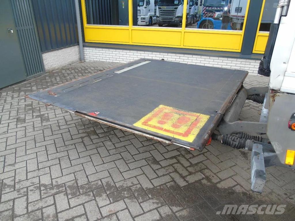 MAN TGM 18.250 + carrier supra 850 + euro 6 + lift + Skåpbilar Kyl/Frys/Värme