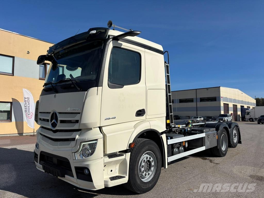 Mercedes-Benz ACTROS 2848 6x2*4 EURO6 + JOAB 20T + 1470mm Treileri ar āķi