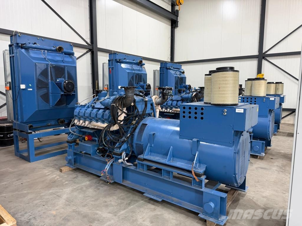 MTU 714 KVA | Low Hours | Like New! | 3x Diesel Generatoren