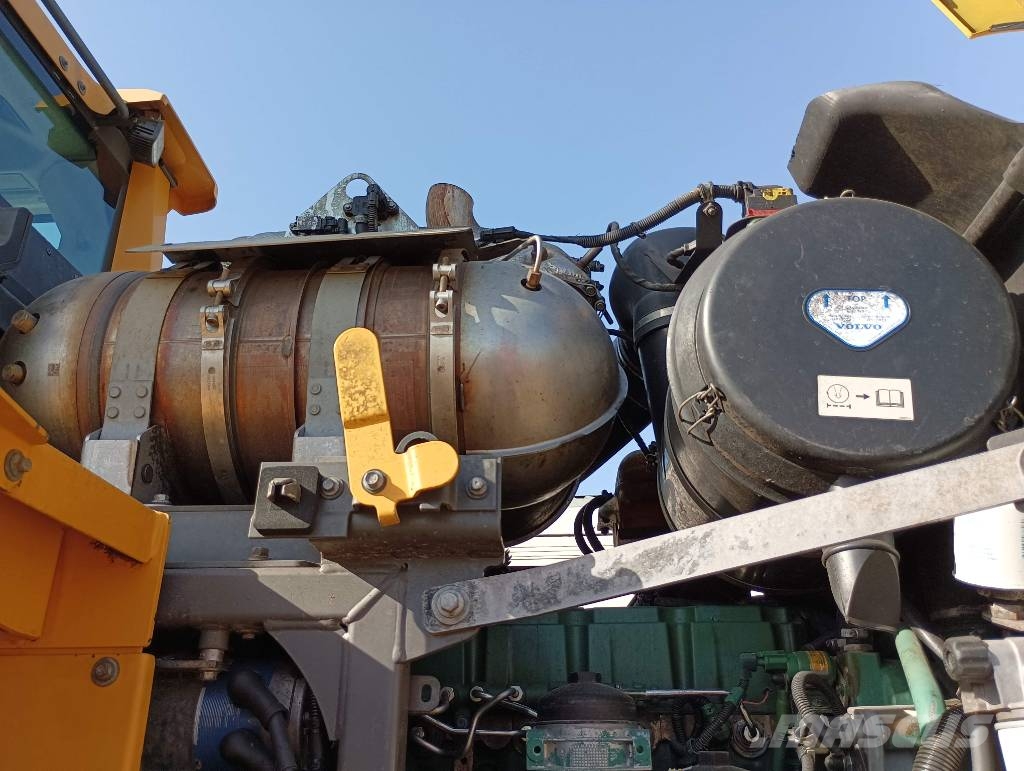Volvo L 110 H Gumikerekes homlokrakodók