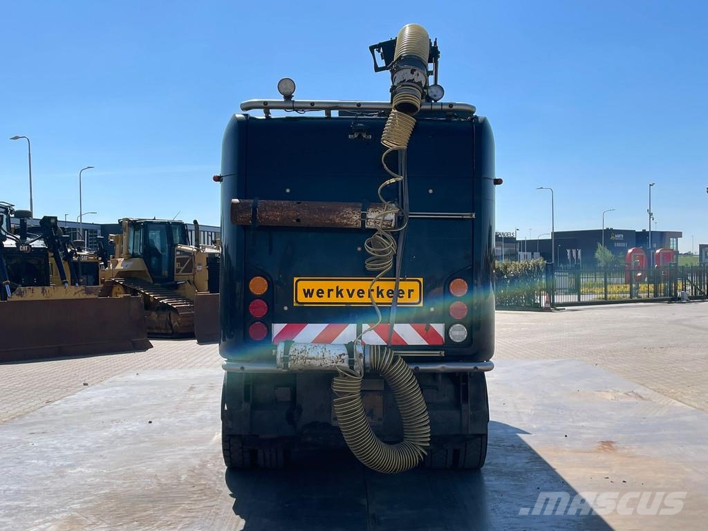 Ravo 560 sweeper 3th brush / vacuumtruck (BZ-VJ-14 شاحنات كاسحة