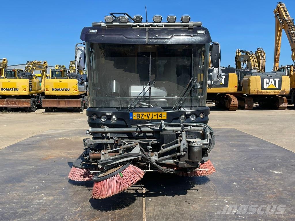 Ravo 560 sweeper 3th brush / vacuumtruck (BZ-VJ-14 Camión de barrendero