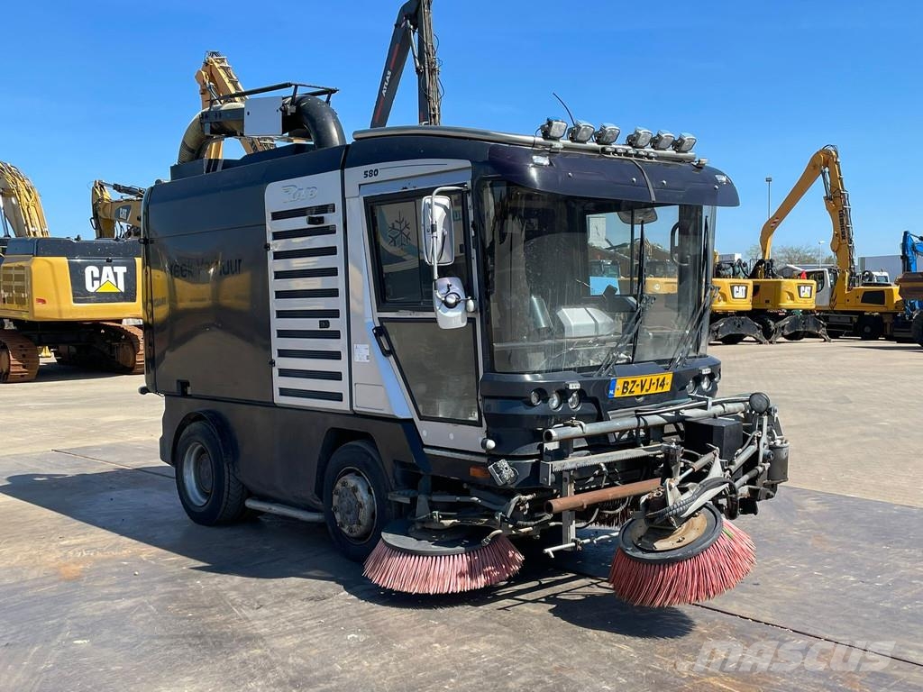 Ravo 560 sweeper 3th brush / vacuumtruck (BZ-VJ-14 Camión de barrendero