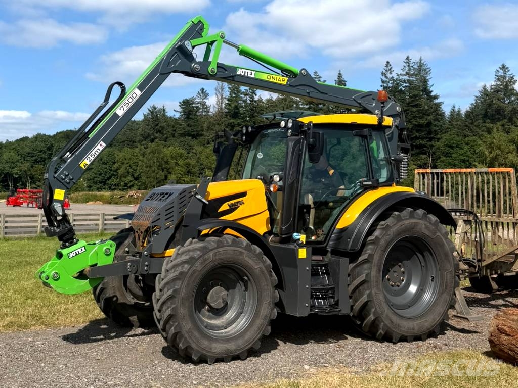 Valtra N134 Tractor Botex Oniar 7500 Loader & JAKE frame Traktor med skogsutstyr