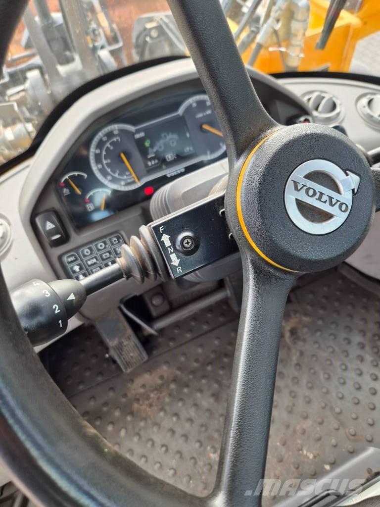 Volvo L 110 H Фронтальні навантажувачі