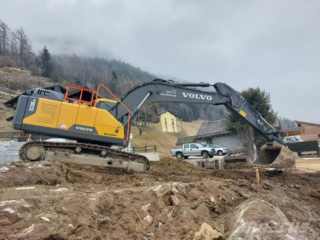 Volvo EC 220 E Escavadeiras de esteiras