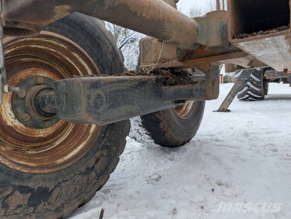 Kesla 303 Metsäperävaunut