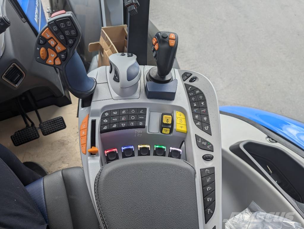 New Holland T7.315 HD Kampanjmaskin! Traktorid