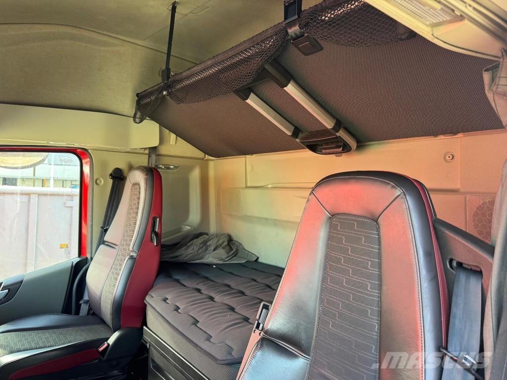 Volvo FH 420 6X2 EURO 6 + 2 AXLE VAN ECK HANGER Tovornjaki s ponjavo