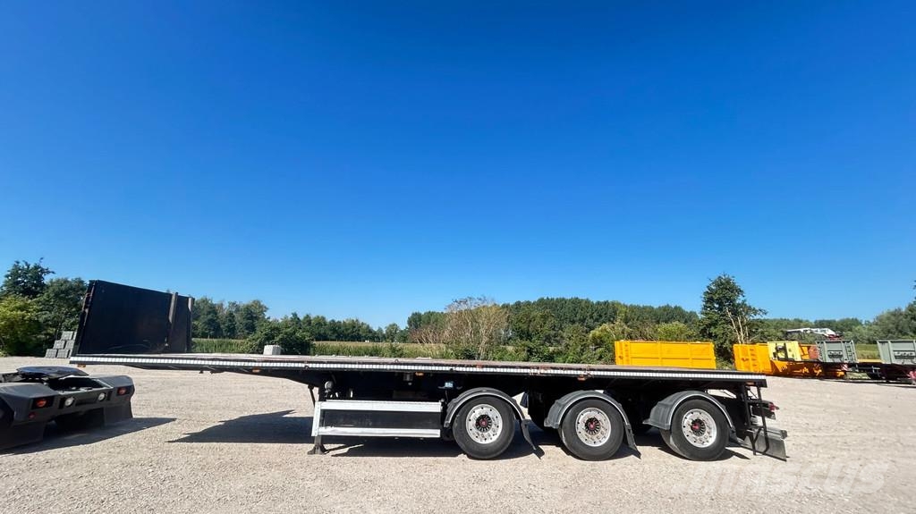 MOL | SAF | 2x steering | alcoa | lift axle نصف مقطورات مسطحة / مفصلية الجوانب