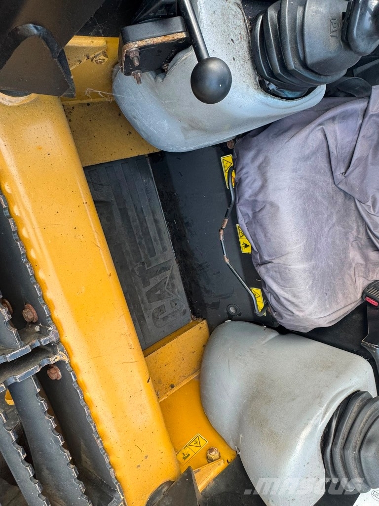 CAT 226 B 3 Φορτωτάκια