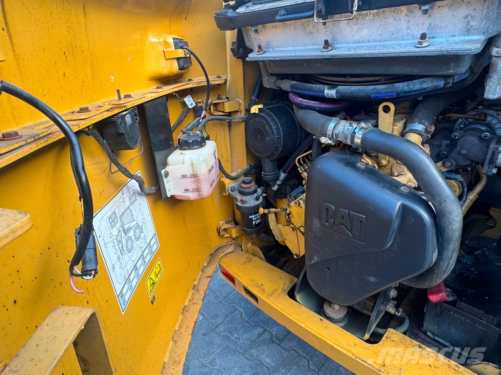 CAT 226 B 3 Φορτωτάκια