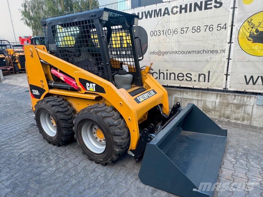 CAT 226 B 3 Φορτωτάκια
