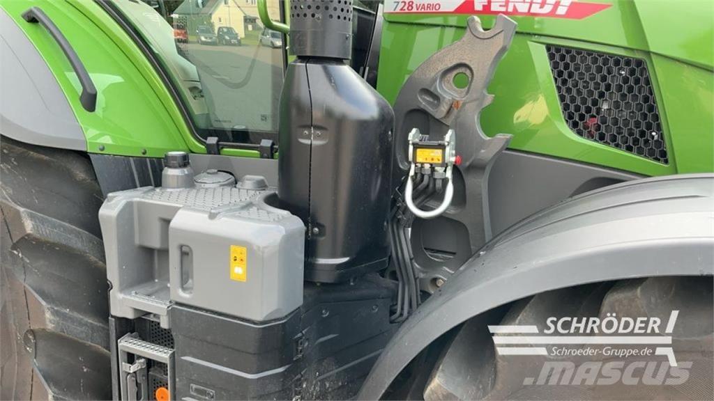Fendt 728 VARIO GEN7 PROFI PLUS Traktoren