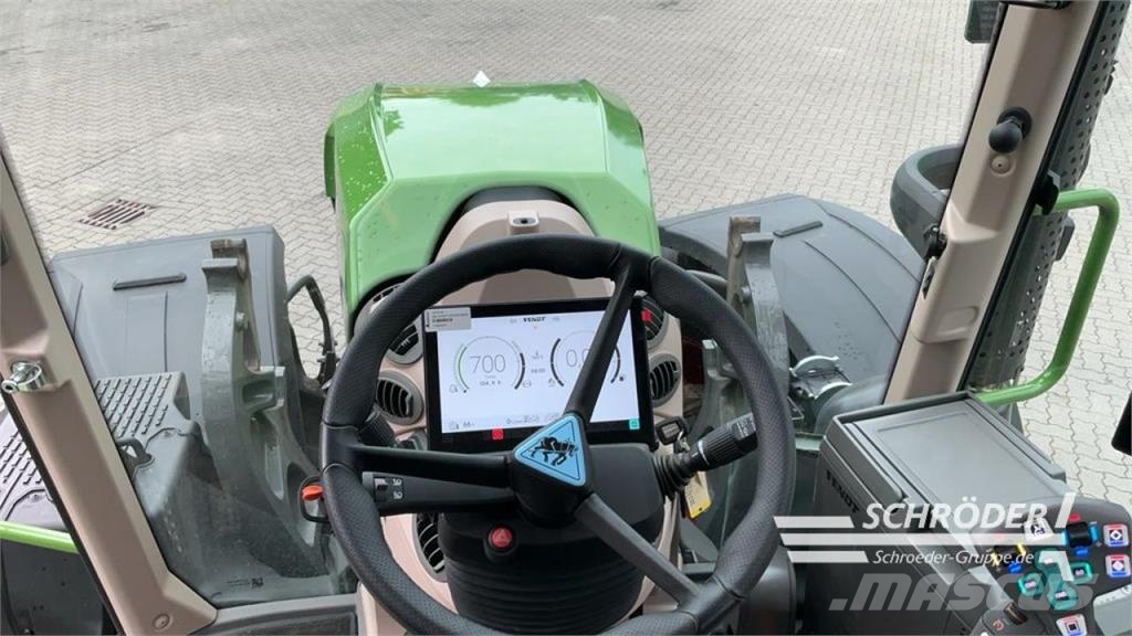 Fendt 728 VARIO GEN7 PROFI PLUS Traktoren