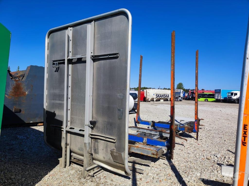  Timber TRUCK BODY WITH EXTE S10 BUNKS الشاسيه والتعليق