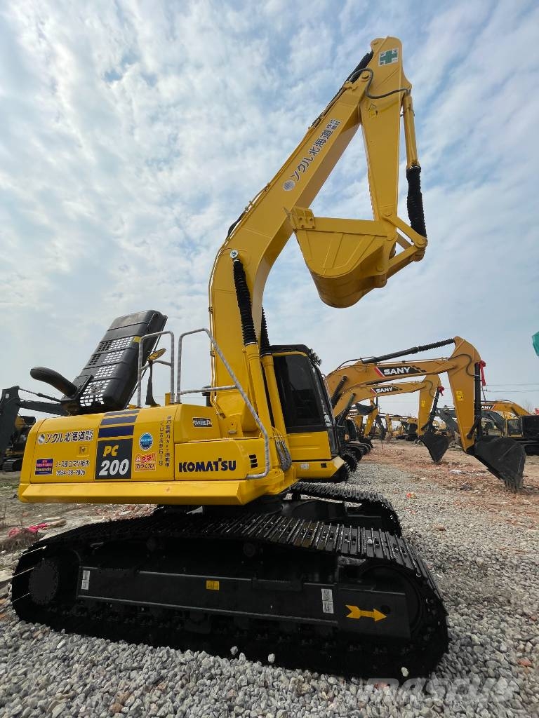 Komatsu PC 200 Vidēja lieluma ekskavatori 7 t - 12 t