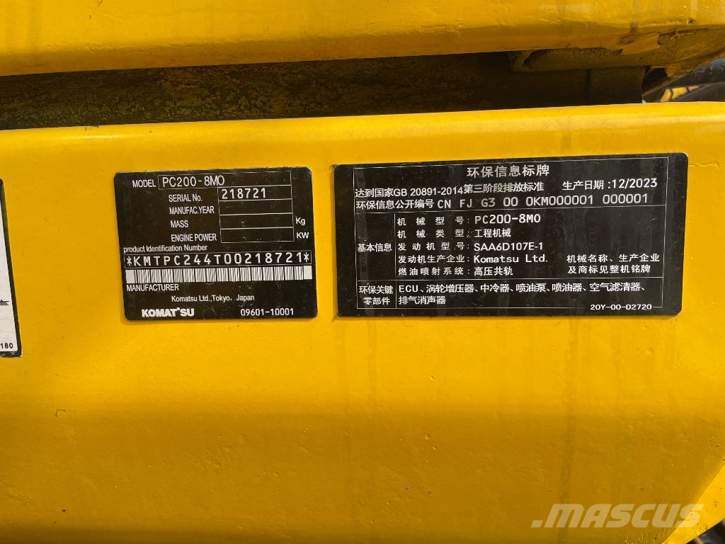 Komatsu PC 200 Vidēja lieluma ekskavatori 7 t - 12 t