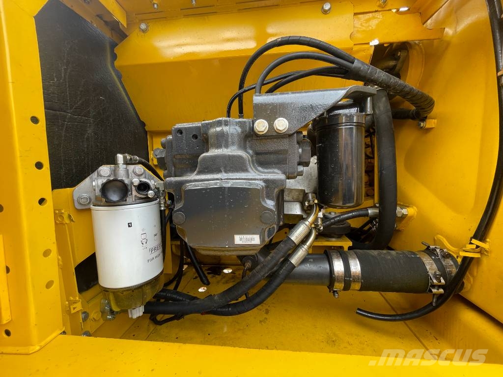 Komatsu PC 200 Vidēja lieluma ekskavatori 7 t - 12 t