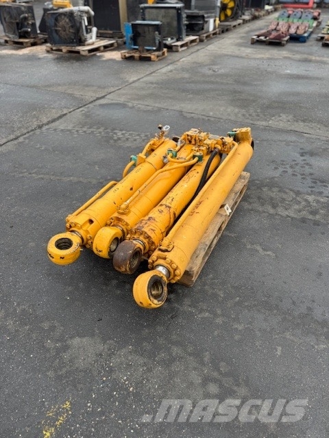 Liebherr R 904 B SIŁOWNIKI KOMPLET Hydraulics