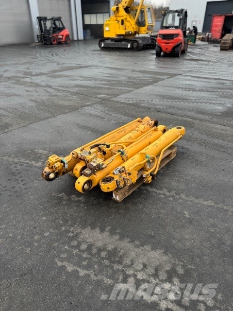 Liebherr R 904 B SIŁOWNIKI KOMPLET Hydraulics