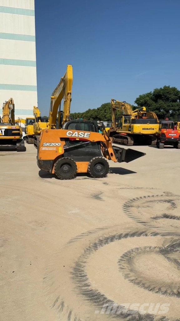 CASE SR 200 Φορτωτάκια